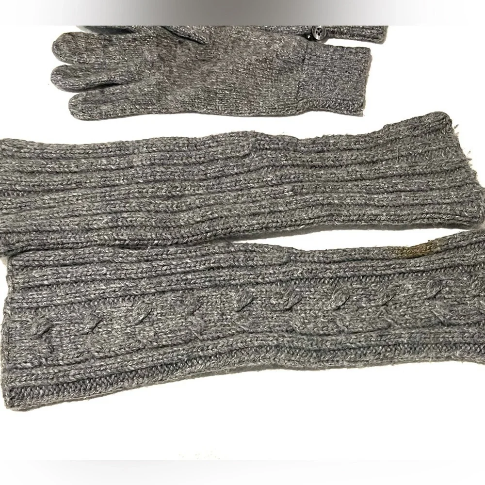 Two piece glove and arm warmer set